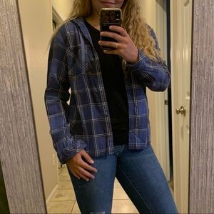 Columbia Blue Flannel with Hood Size Medium